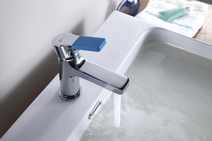 Смеситель Lemark Aura LM0606C для умывальника монолитный, хром