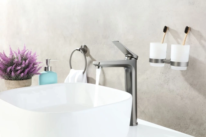 Смеситель Lemark Bronx LM3709GM для умывальника высокий, монолитный, графит