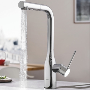 30270000 Смеситель для кухни GROHE Essence+ с высоким изливом и выдвижной лейкой, хром
