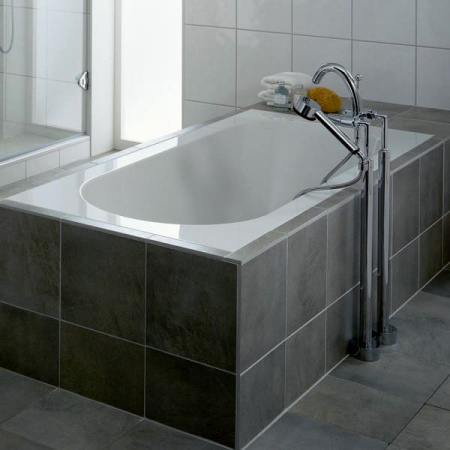 Ванна, Villeroy&Boch, Oberon, ширина, мм-1700, глубина, мм-750, высота, мм-450, водоизмещение (л)-135, тип установки-встраиваемый, форма-прям-я+ножки